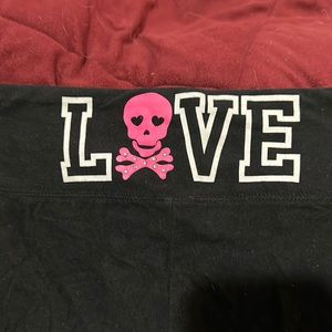 Love with skull pink and black yoga pants